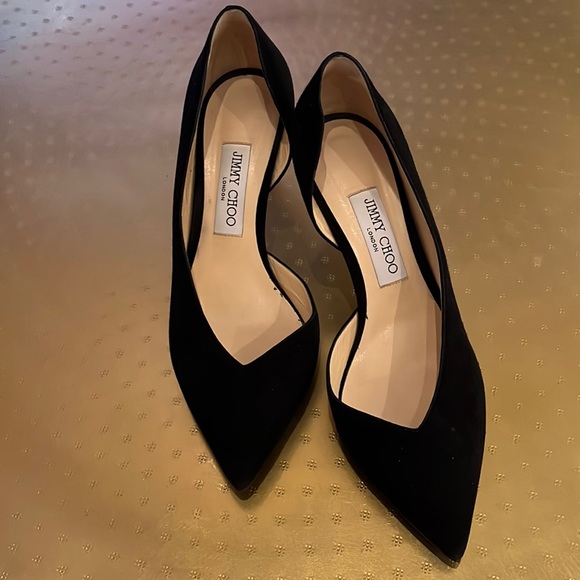 Jimmy Choo Shoes - Jimmy Choo Classic Suede Pump